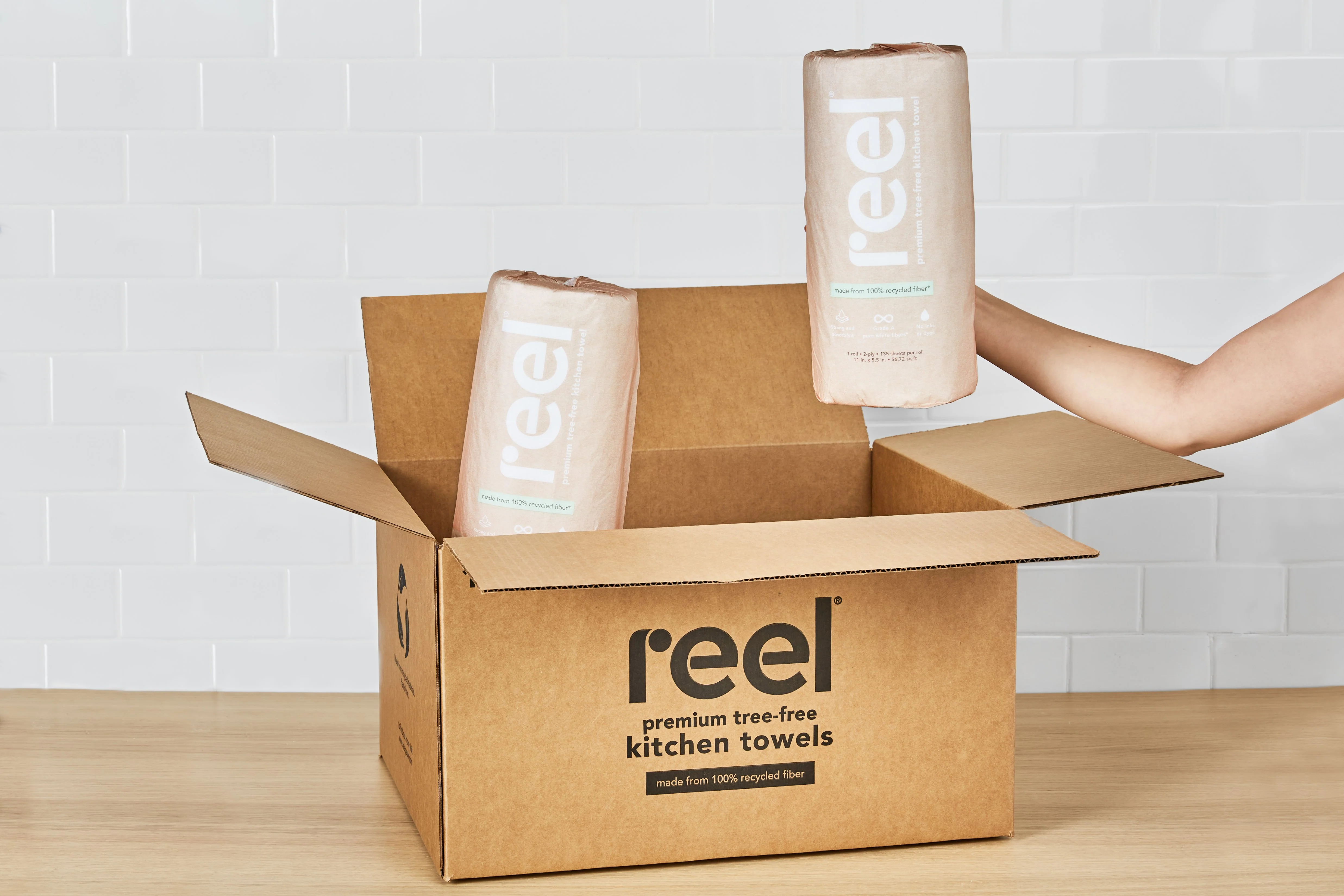 Reel Recycled Paper Towels - Image 4